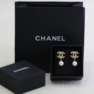 Chanel Earring